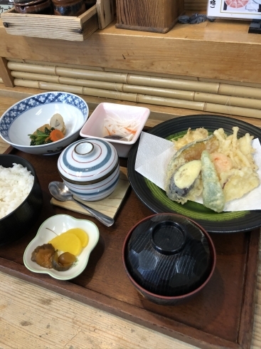 「今日の日替わりランチ「野菜天ぷら」《味の庄　伯備》」