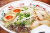 熟成とんこつラーメンに味玉子ともやしのトッピングで「入魂！熟成とんこつスー プ【佐賀・れんげラーメン】」