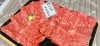 対面販売中…売り子が笑顔で待ってまーす「肉のいしざき☆黒毛和牛販売中【東近江市✖️精肉店✖️すき焼き・しゃぶしゃぶ】」