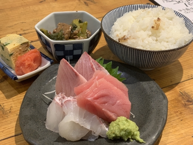 平日ランチの刺身定食1000円！「営業時間につきまして。」