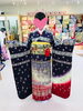 エキゾチックな柄をご試着中「花柄は苦手。。。【葛飾区限定！成人式の豪華振袖フルセットレンタル店】」