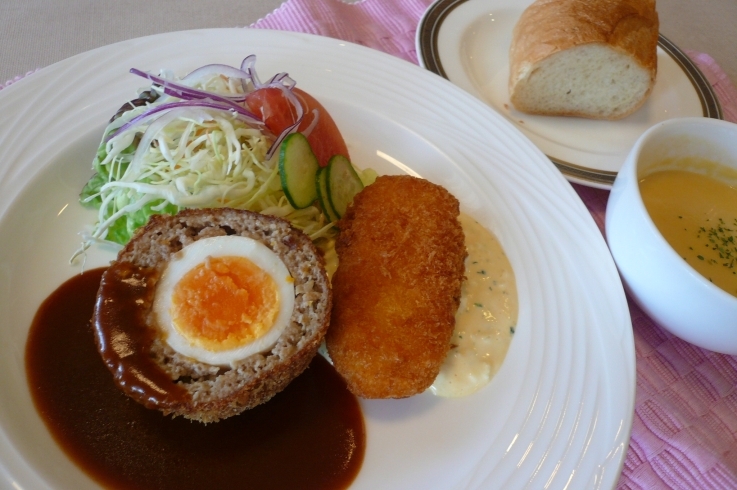 週替洋食「   ○・。＊　週替わりアザレアランチ　＊。・○」