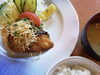 「本日のおすすめランチは「白身魚の照り焼き」」
