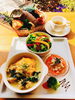 大山ハーブ鶏とほうれん草のグリーンカレーオムライス「4月のフェア「シェフ自慢のオムライスフェア」開催中!」