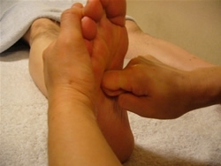 的確にツボを刺激する中国式の技!
飲食店等立ち仕事の方にも人気「中国式マッサージ憩(いこう)本店(宮前平)」