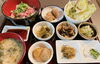 元気・健康になるになる 鮪たたき丼「元気・健康になる 「鮪のたたき丼」　南区で腸活ランチが食べられる古民家カフェ」