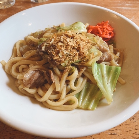 焼うどん「【新安城のカフェ・喫茶店は、ろくえん北部店】テイクアウト、モーニングサービス、ランチタイム！」