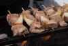 「今年のGWは、近場で縁日の雰囲気を味わいながら、炭火串焼きにビールなんていかがですか？」