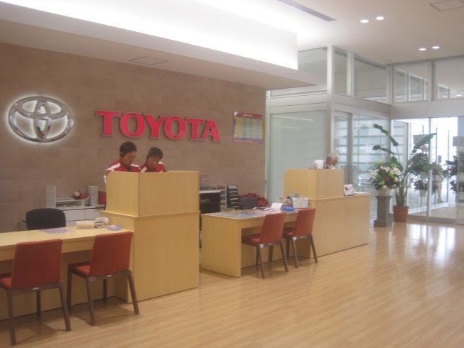 広々とした店内です「車の整備・車検は茨城トヨタ自動車水戸千波店にお任せ下さい。」