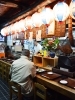 1階はカウンター中心。ふらっと立ち寄れます「磯小屋 摂津本山店」