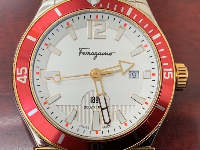 電池切れ　フェラガモ　腕時計　高価買取「フェラガモ　腕時計　クオーツ　高価買取りさせて頂きました。　腕時計「お売り下さい」　　中が見える安心の当店「買取りと査定」は「チケット大黒屋」金町北口店」