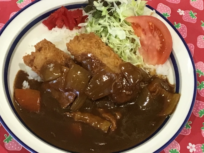 「本日のAランチは　串カツカレーです。」