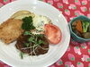 「本日の日替わりランチは　煮込みハンバーグです。」