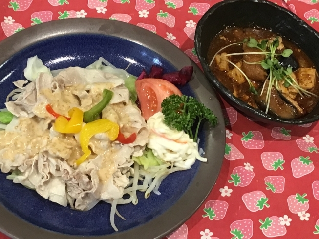 「本日の日替わりランチは　麻婆豆腐と豚肉冷しゃぶ風です。」