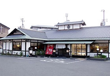西平さんが経営者として奮起するきっかけとなった鳴神店。