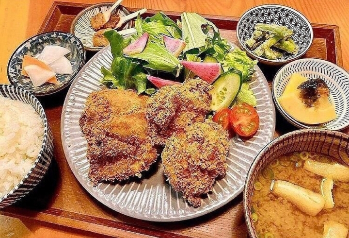 「定番！！唐揚げ定食✨」