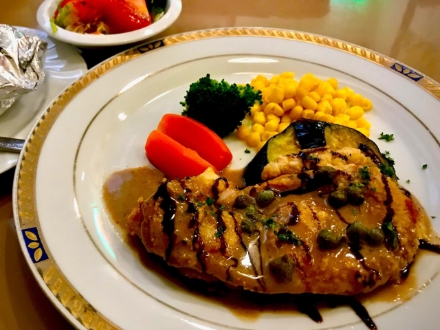 能見台で発見 昔ながらの洋食店で食べるチキンのグリル イソカナ編集部おすすめ 磯子区 金沢区ランチ カフェ特集 まいぷれ 横浜市 磯子区 金沢区 能見台で発見 昔ながらの洋食店で食べるチキンのグリル イソカナ編集部おすすめ 磯子区 金沢区ランチ カフェ特集 まいぷれ 横浜市 磯子区 金沢区