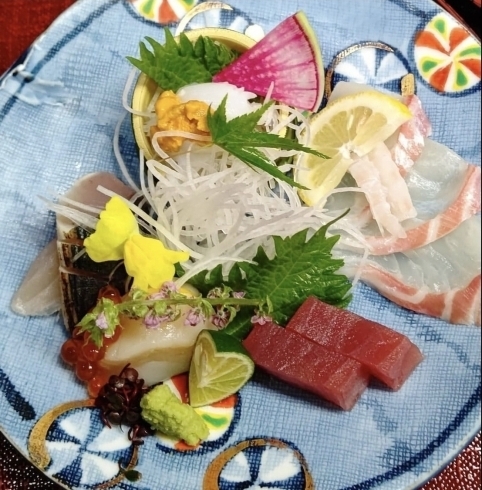 「ハモ料理やお造りを食べて頑張りましょう✨淡路島の夏✨赤ウニ、7月1日解禁、7月3日から召し上がれます」