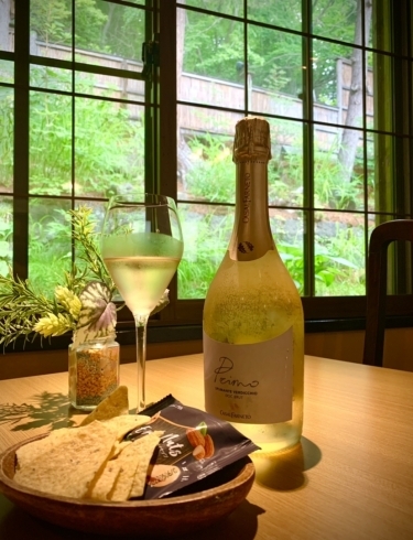 ヴェルディッキオ・スプマンテ・ブリュット「スパークリングワインで夕食までのひと時を優雅に。」