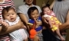 偶然にも産まれた日が7日のいとこです。パパ達３兄弟。真ん中の僕は２つ上の男の子なので、二人の女の子を守るんだ！<br>左から0才まりちゃん、2才てっちゃん、0才あかりちゃん