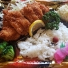 「明日の日替り弁当はチキンカツ」