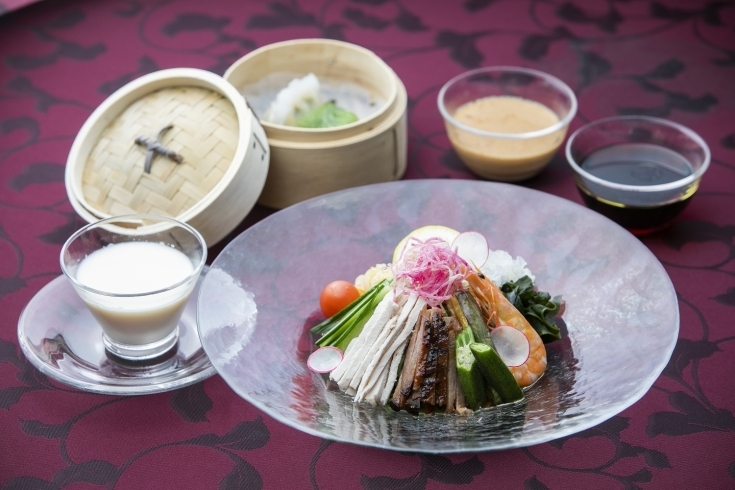 「中国料理「藍海」人気の冷麺がスタート！」