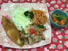 「本日の日替わりは　焼肉とフライです。」