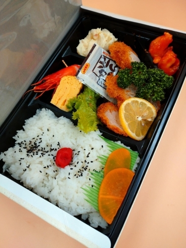 「折詰め　お弁当♪」