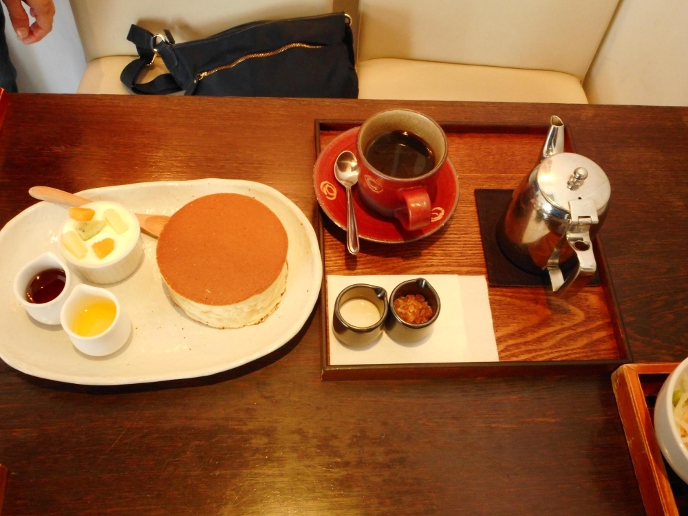 カフェサロン Sonjin 他にない分厚さのホットケーキがいただけるカフェでランチ 都筑区のおすすめランチ特集 まいぷれ 横浜市都筑区