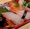 お持ち帰りもできます。「京阪本線牧野駅より徒歩1分! 『立ち食い寿司』専門店です🍣」