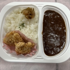 カレー　唐揚げ【平日限定】