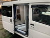 明るい中の照明「水がいらないトイレカー（軽自動車）を作りました」