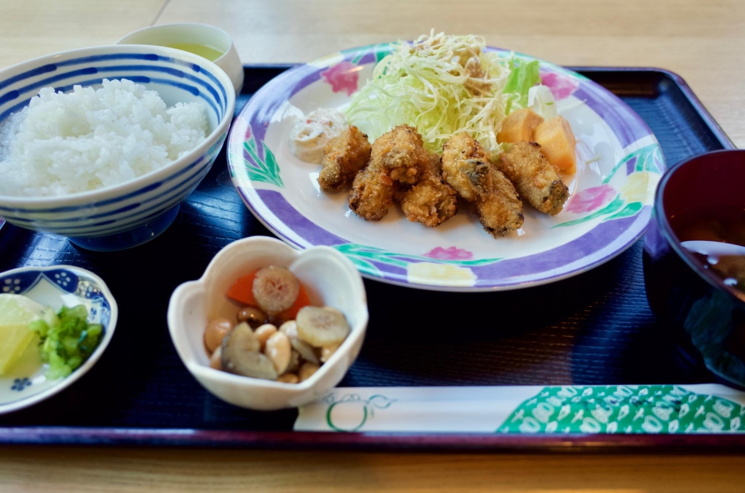 カフェpippi ピッピ 冬の味覚 牡蠣フライがホクホクなランチ 伊勢市 まいぷれ伊勢編集部おすすめランチ 伊勢 鳥羽 志摩 まいぷれ 伊勢