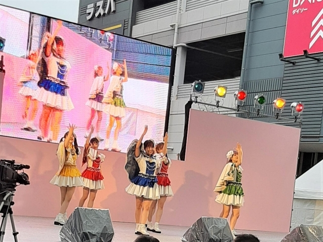 アイドル教室「東海市で人気イベントが雨の中開催されました！　アニメ・アイドル・カラフルフード　東海市盛り上がれ！」