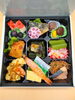 「お弁当　折詰め　♪」