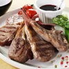 塩胡椒だけでも美味しい。ラムスパイスも人気です！「BBQのおにく何が好き？」