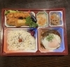 和牛ハンバーグ弁当「新しくローストビーフ弁当始めました！」