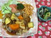 「本日の日替わりは　チキン南蛮　ゴロゴロ野菜黒酢あんかけです。」