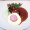 ハンバーグ 目玉焼きのせ