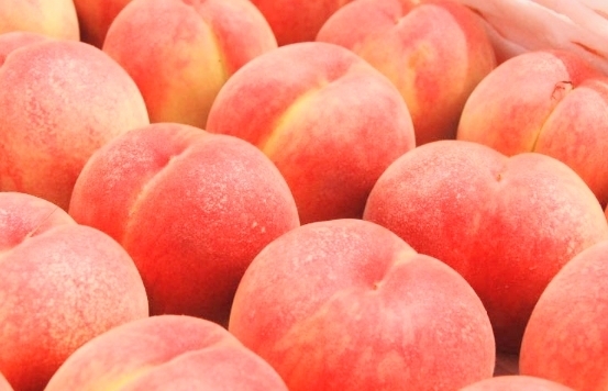 本日の目玉商品❗果肉やわらかジューシー桃「あまーい桃⭐あかつき⭐お買得！」