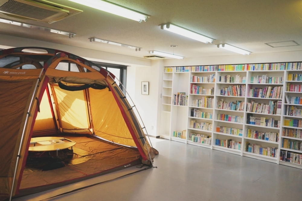 本に囲まれた屋内テント ちばぎんざ図書館が9月1日リニューアルオープン 千葉銀座商店街 編集部のつぶやき 千葉 船橋 市川 習志野 まいぷれ 千葉市 本に囲まれた屋内テント ちばぎんざ図書館が9月1日リニューアルオープン 千葉銀座商店街 編集部のつぶやき 千葉 船橋 市川 習志野 まいぷれ 千葉市
