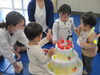 ローソクもかざろうね♪「今日は4月のお誕生日会がありました。」