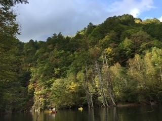 10月の自然湖「自然湖ネイチャーカヌーツアー9月からの予約開始しました。【自然湖 カヌー 木曽 遊ぶ】」
