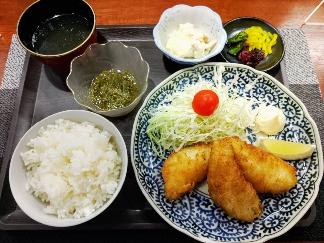 カサゴ唐揚げです「また、またでやがった❗【鳥夜ゆうこ、京都市南区、居酒屋、ランチ、地鶏、お刺身 】」