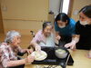 「じゃがいも饅頭作り」