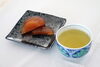 「リラックスするならお茶！つめたい和菓子とよく合います。」