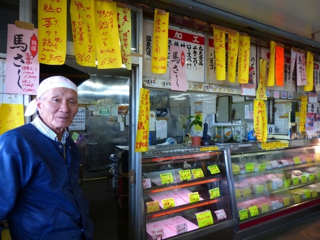 「トリイチ・ナカザワ」新鮮鶏肉、馬刺、鴨肉をどうぞ