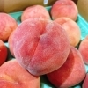 「「まどか」入荷していますよー 福島県産　桃「まどか」」