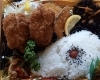 「明日の日替り弁当は鶏チーズフライ」
