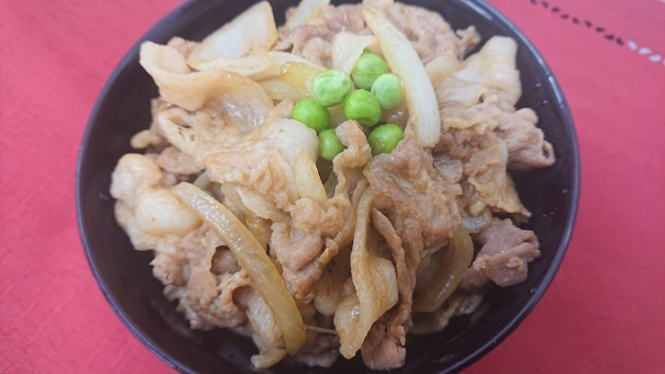 豚肉味付を使用した豚丼　調理例「均一祭開催!!　★情熱が生んだ旨味・和豚もちぶた★」